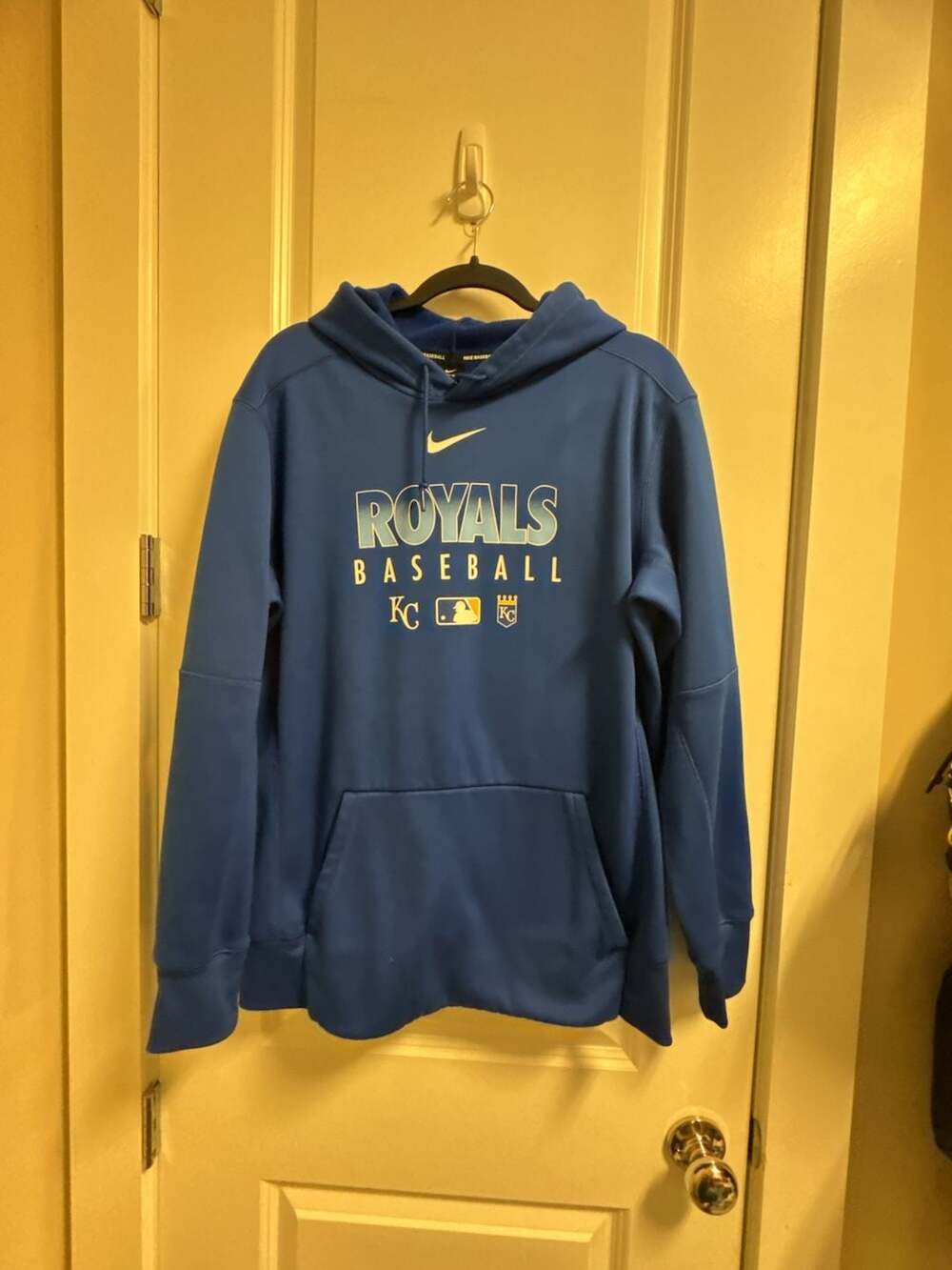 Men’s Nike Kansas City Royals Size L Authentic Collection Hoodie